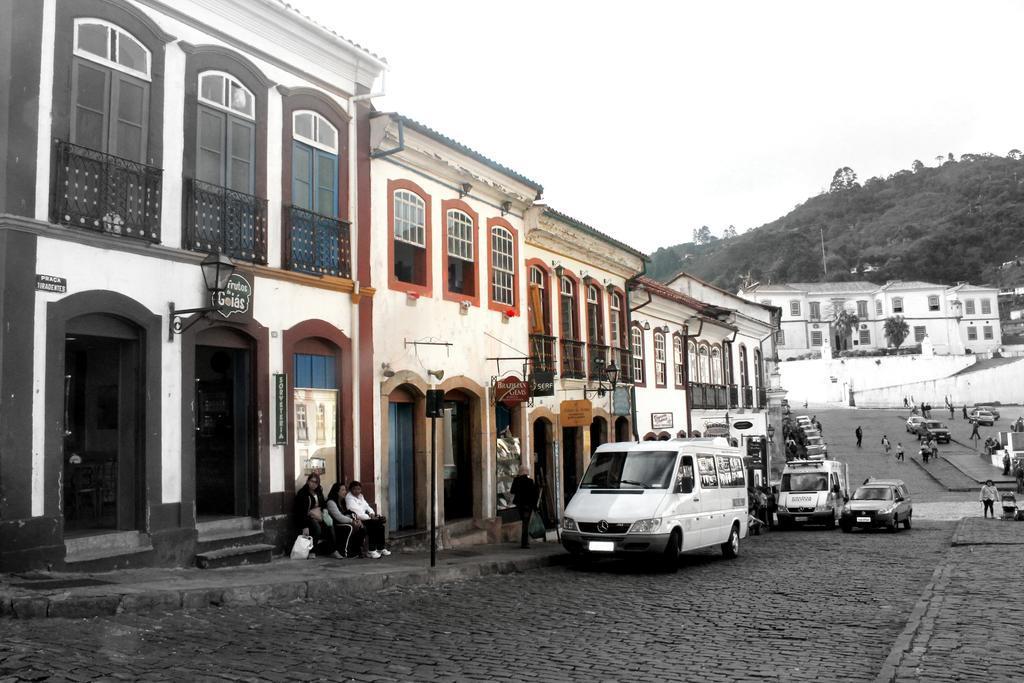 Barroco Hostel โอว์โรเปรโต ภายนอก รูปภาพ